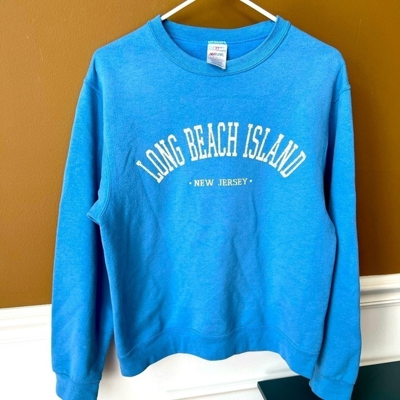 Vintage Baby Blue Retro Long Beach Island Crewneck Sweatshirt Size Small - Picture 1 of 3